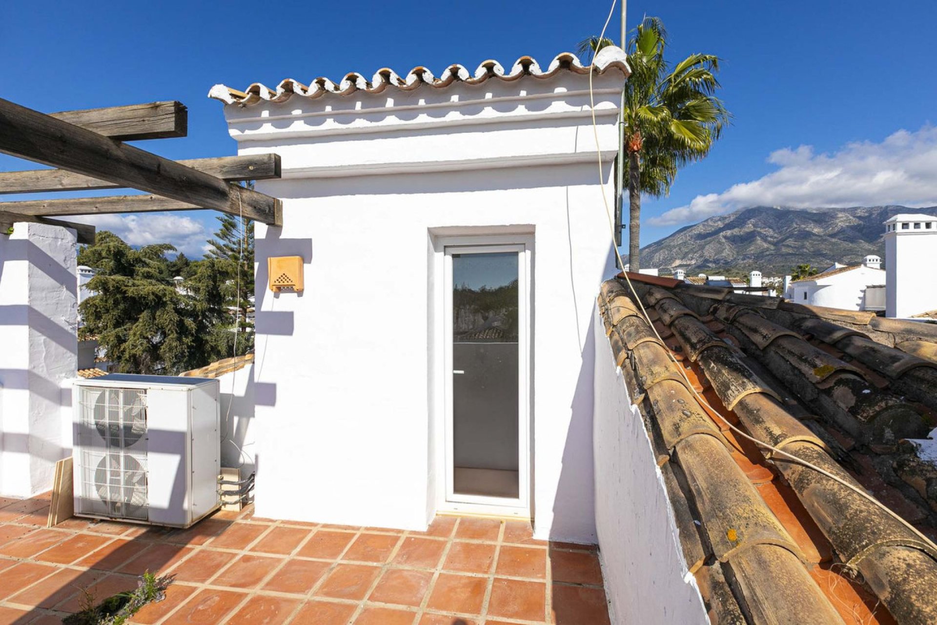 Resale - Apartment - Penthouse - Marbella - Puerto Banús