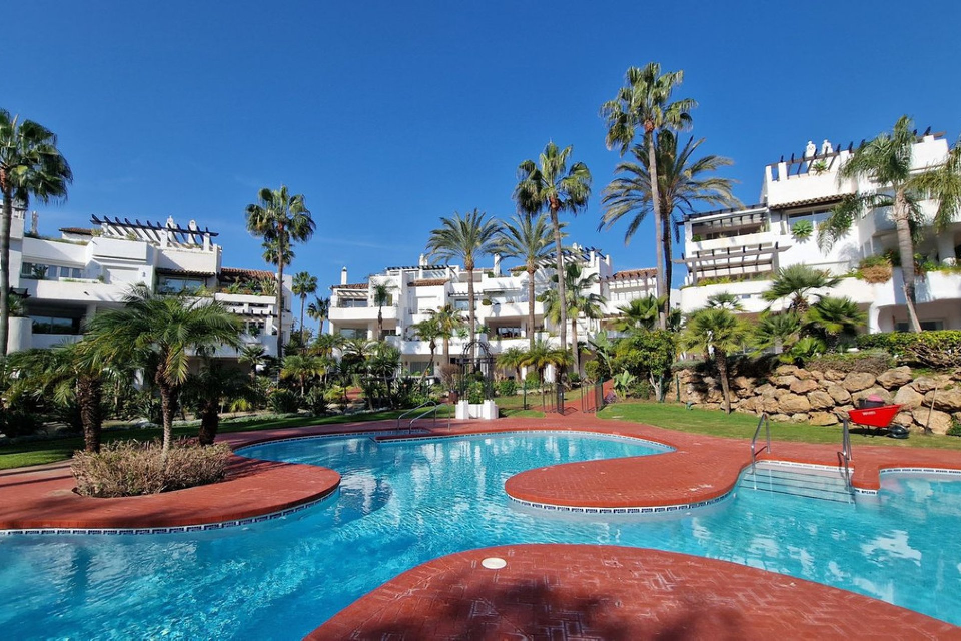 Resale - Apartment - Penthouse - Marbella - Puerto Banús