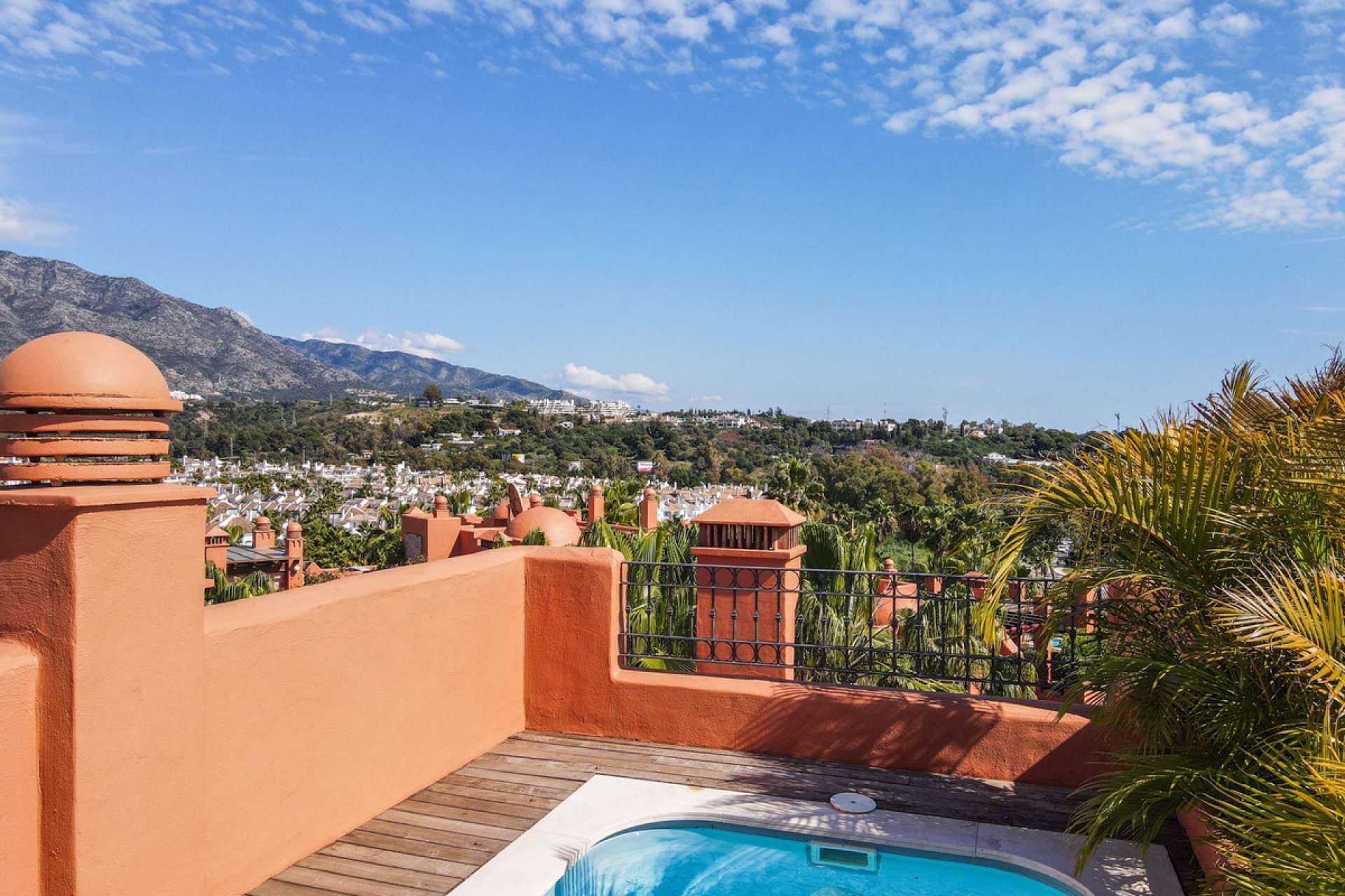 Resale - Apartment - Penthouse - Marbella - Puerto Banús