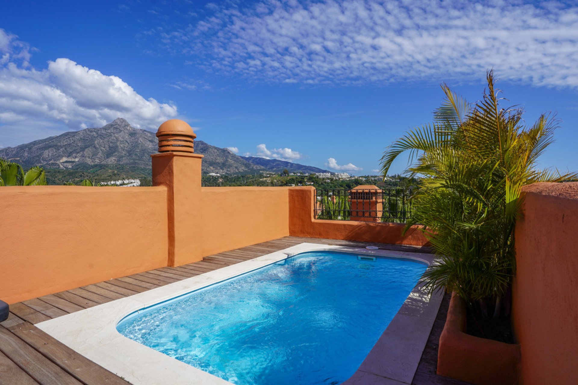 Resale - Apartment - Penthouse - Marbella - Puerto Banús