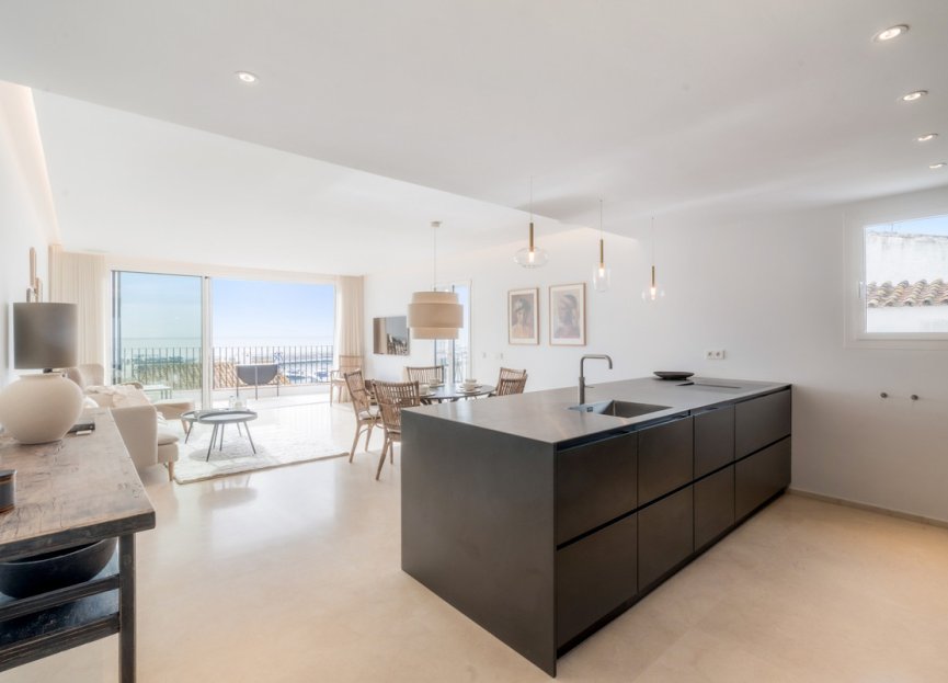 Resale - Apartment - Penthouse - Marbella - Puerto Banús