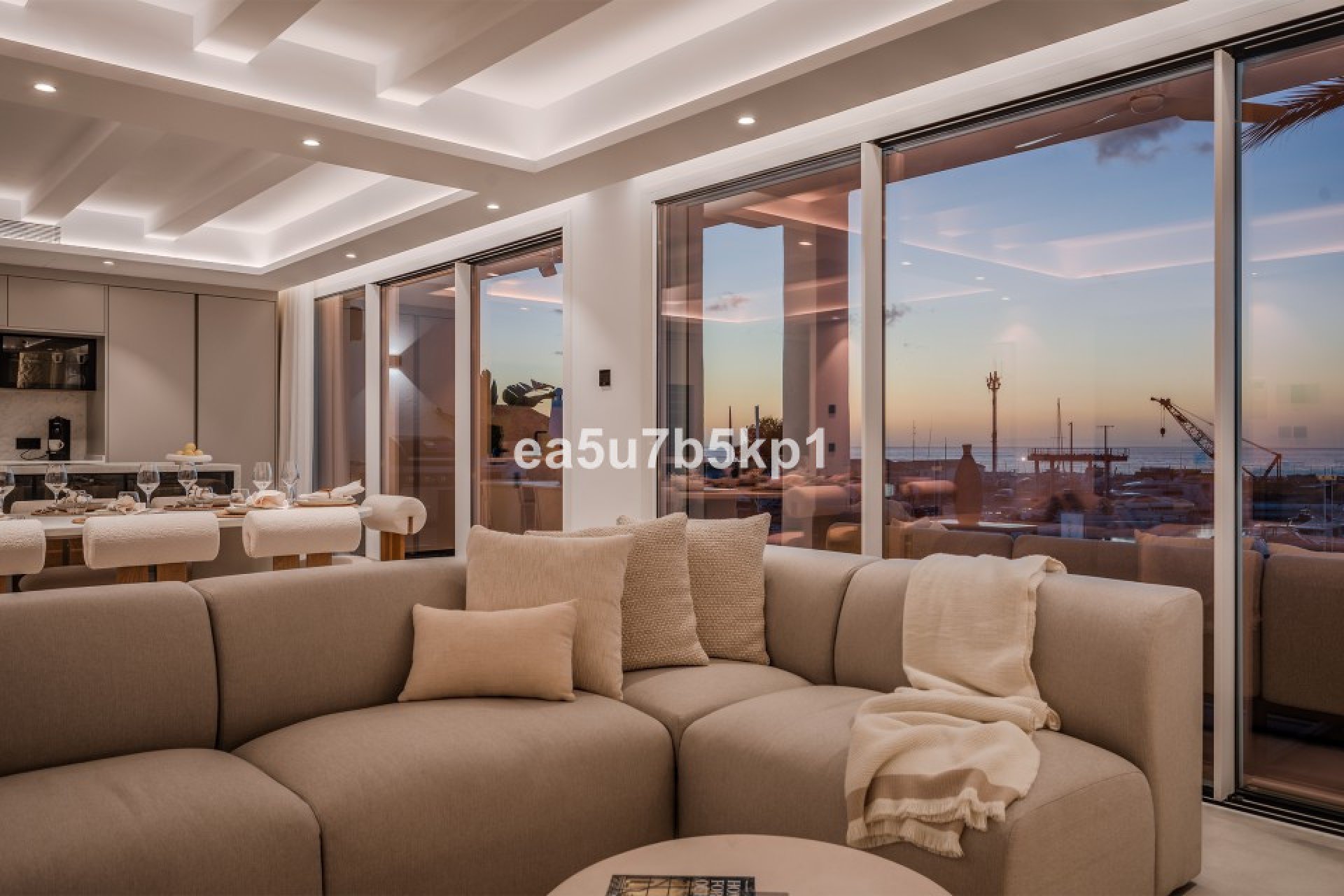 Resale - Apartment - Penthouse - Marbella - Puerto Banús