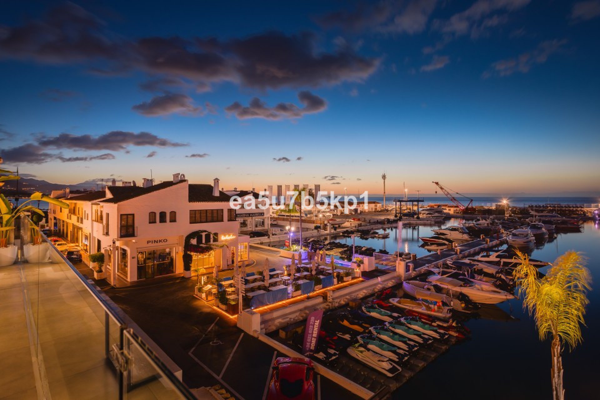 Resale - Apartment - Penthouse - Marbella - Puerto Banús