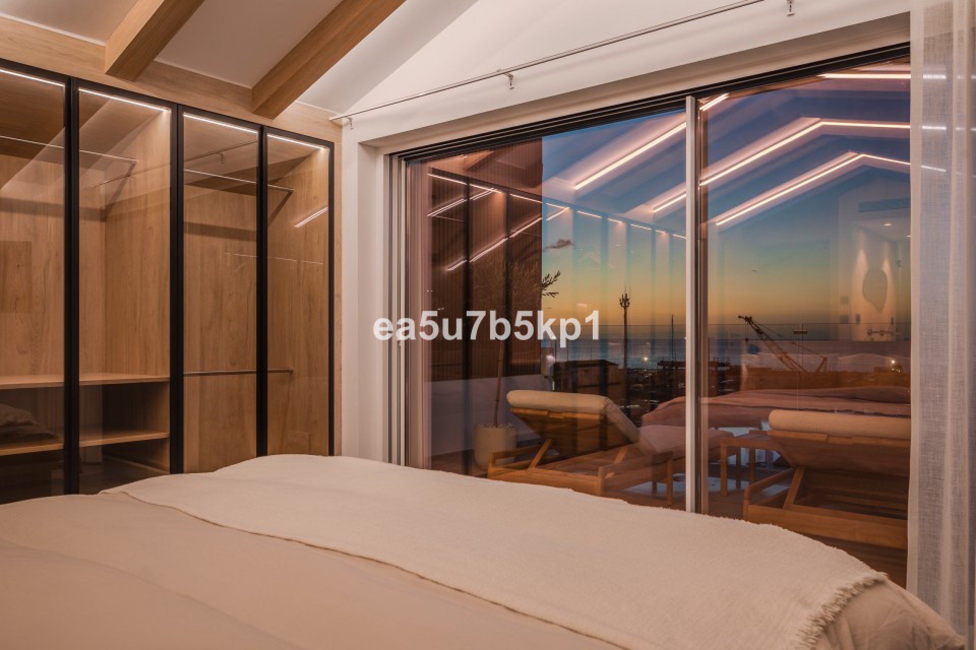 Resale - Apartment - Penthouse - Marbella - Puerto Banús