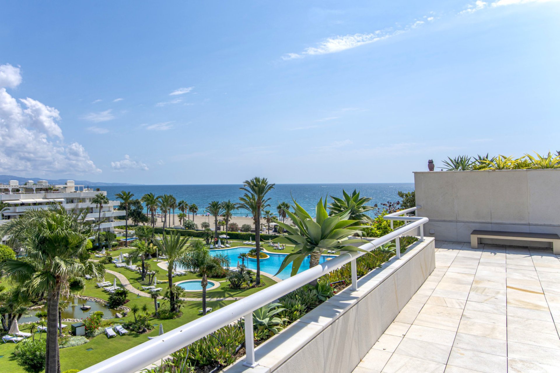 Resale - Apartment - Penthouse - Marbella - Puerto Banús
