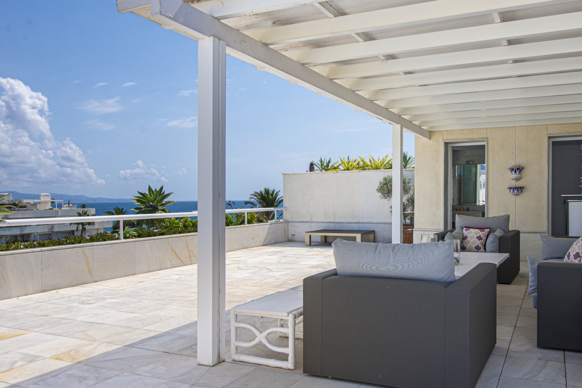 Resale - Apartment - Penthouse - Marbella - Puerto Banús