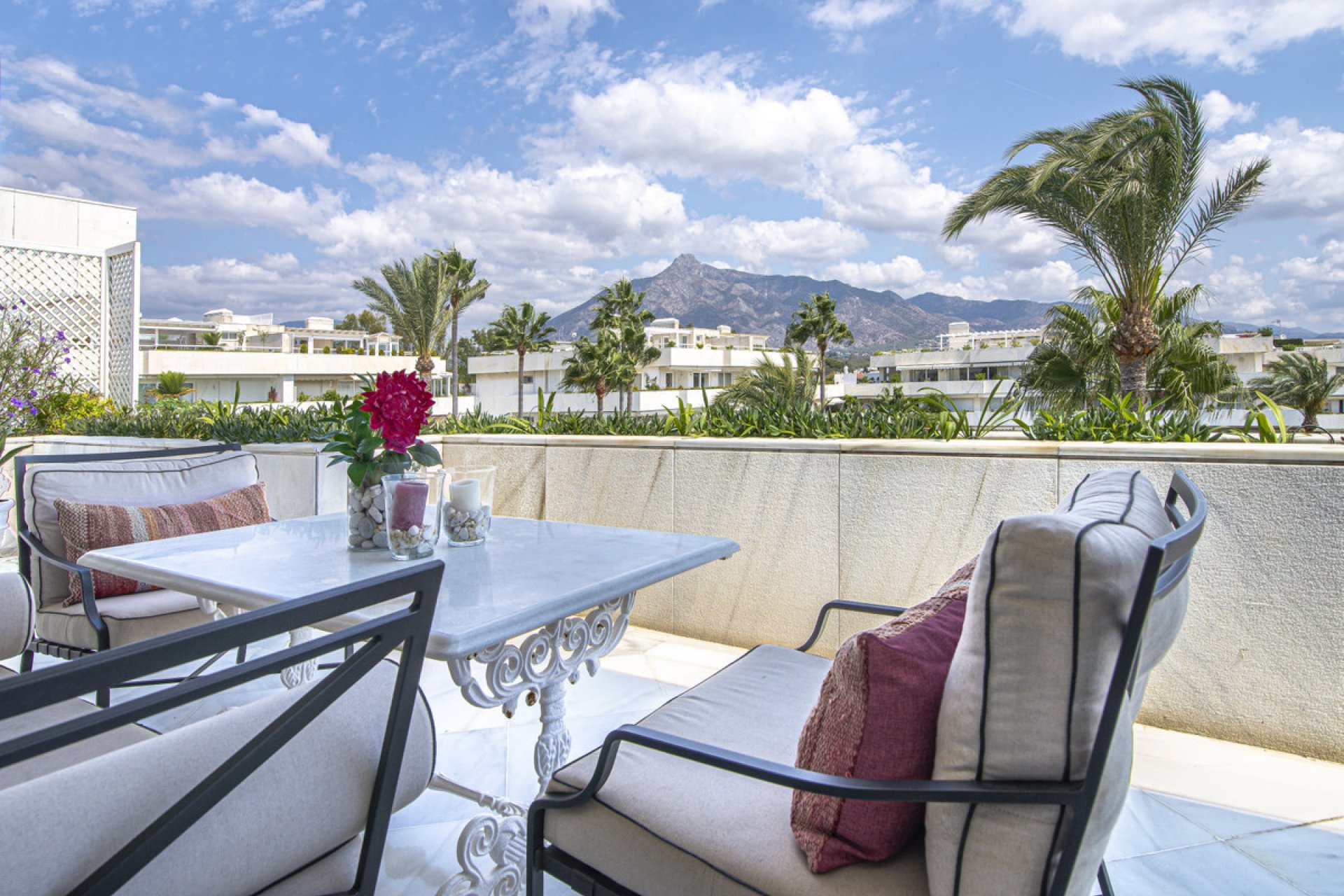 Resale - Apartment - Penthouse - Marbella - Puerto Banús