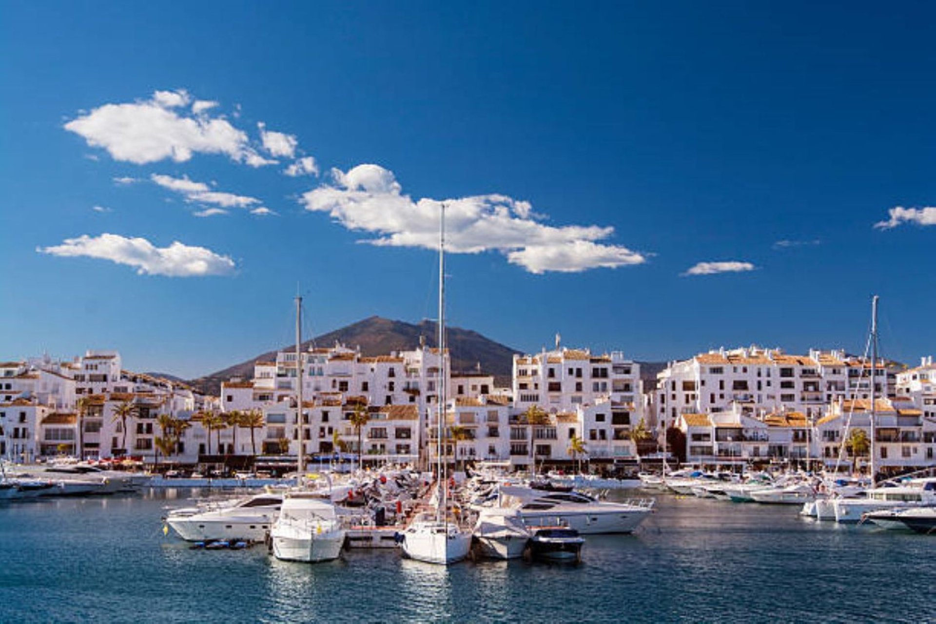 Resale - Apartment - Penthouse - Marbella - Puerto Banús