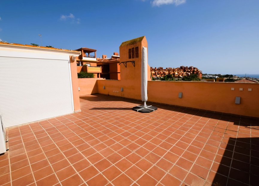 Resale - Apartment - Penthouse - Marbella - Reserva de Marbella