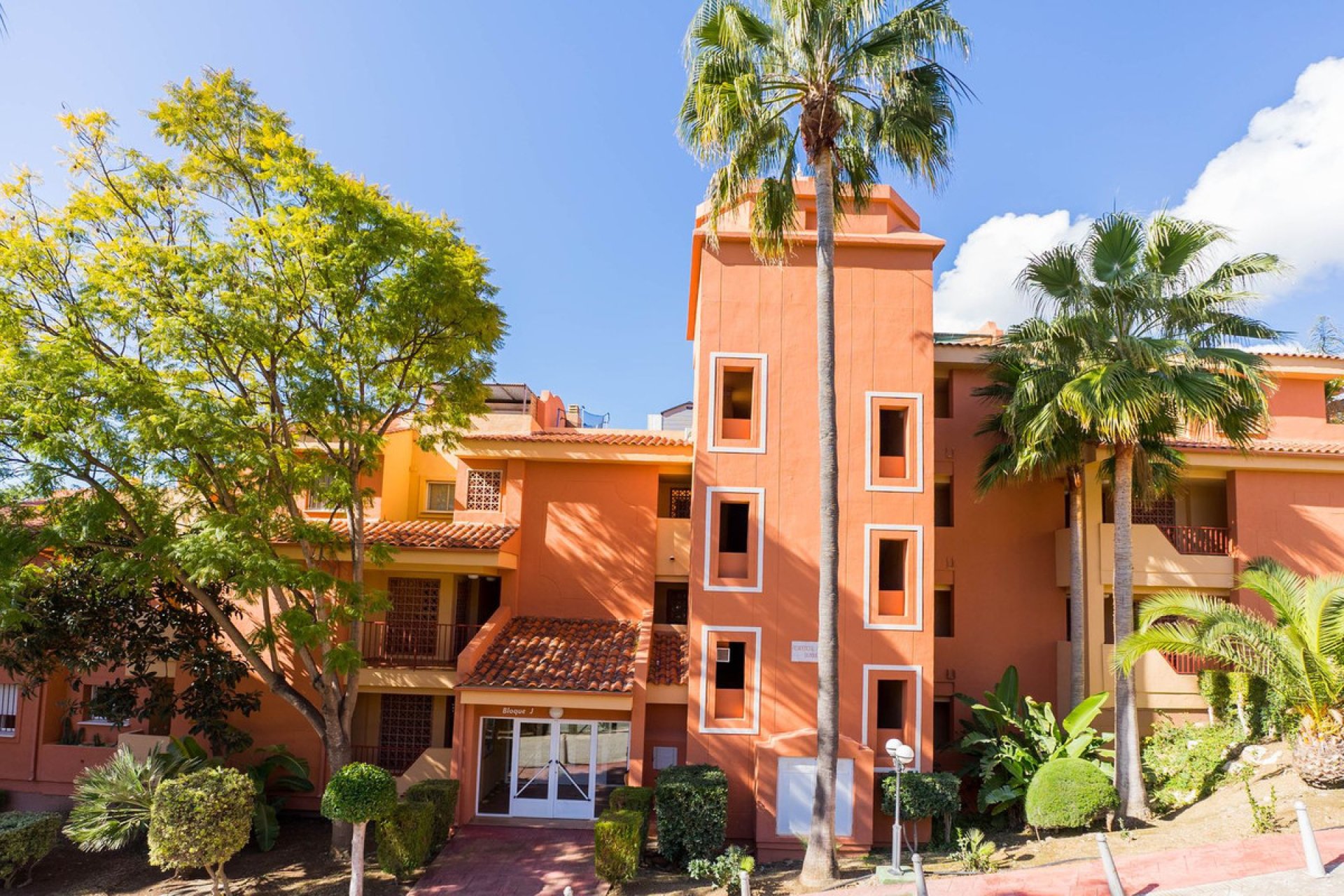 Resale - Apartment - Penthouse - Marbella - Reserva de Marbella