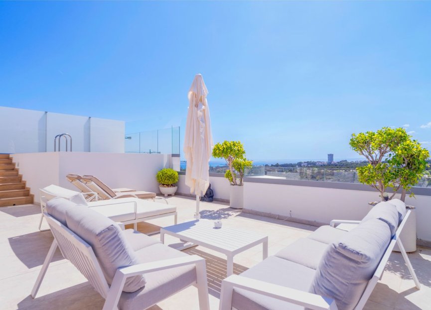 Resale - Apartment - Penthouse - Marbella - Santa Clara