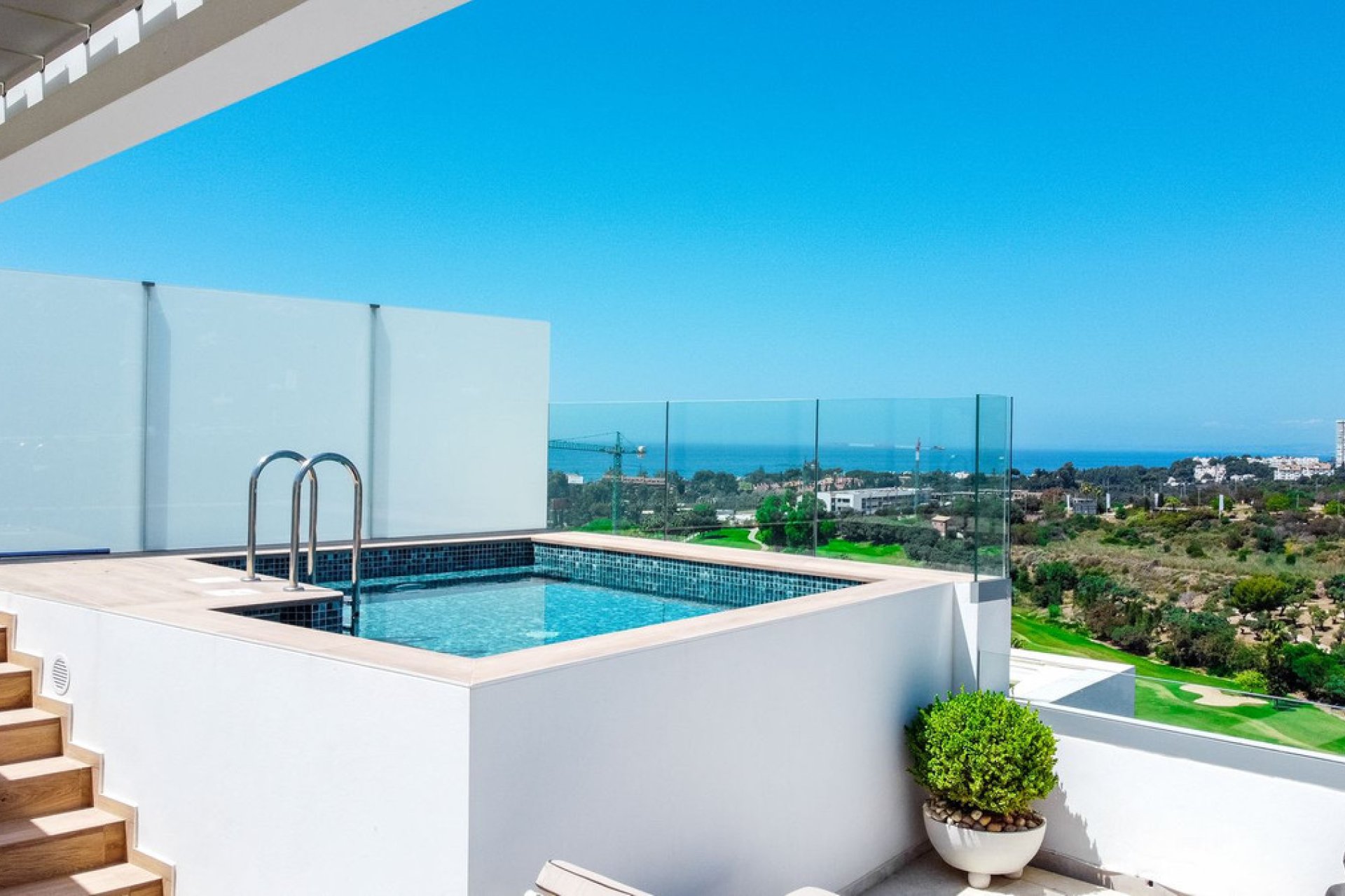 Resale - Apartment - Penthouse - Marbella - Santa Clara