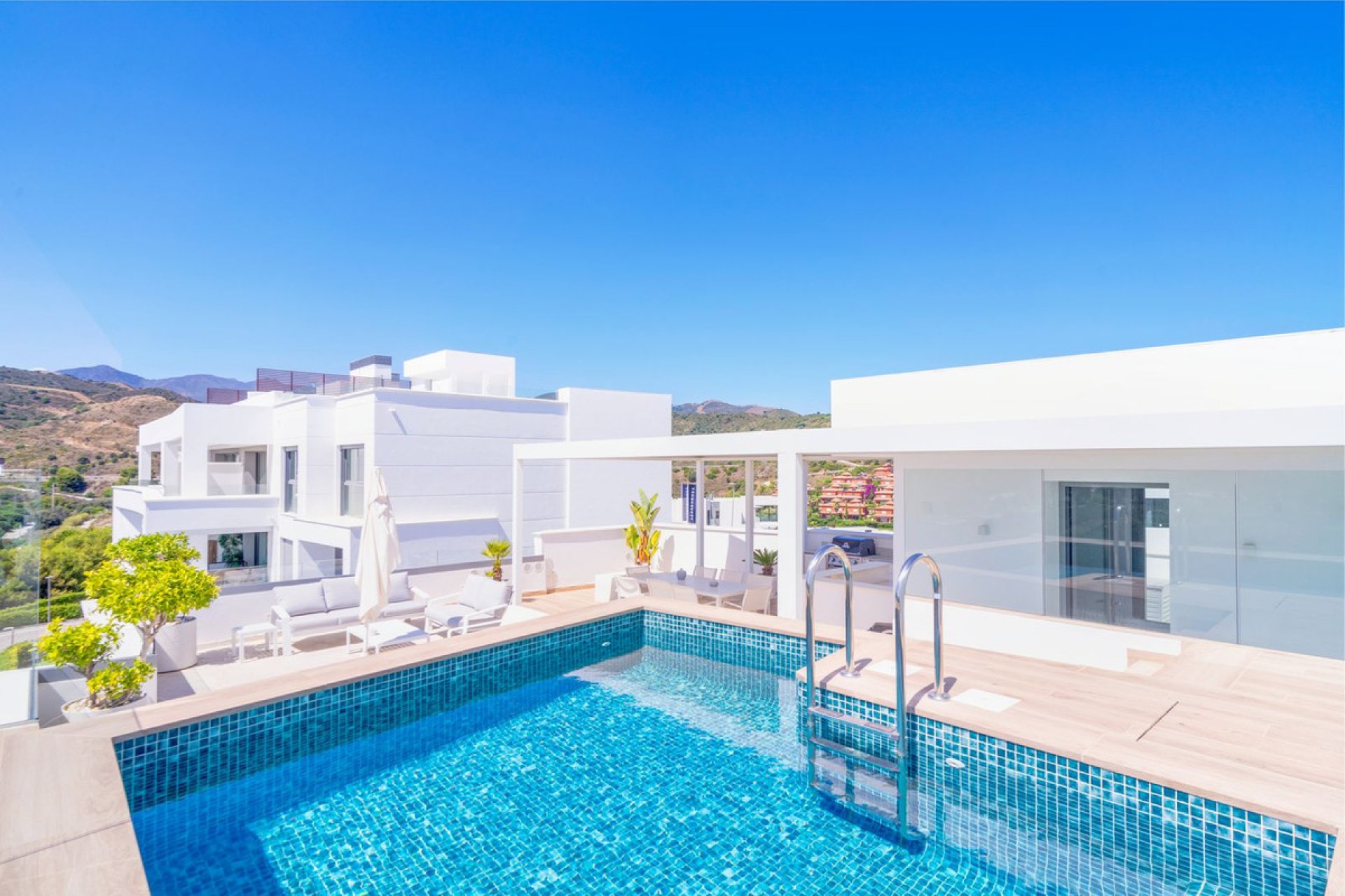 Resale - Apartment - Penthouse - Marbella - Santa Clara