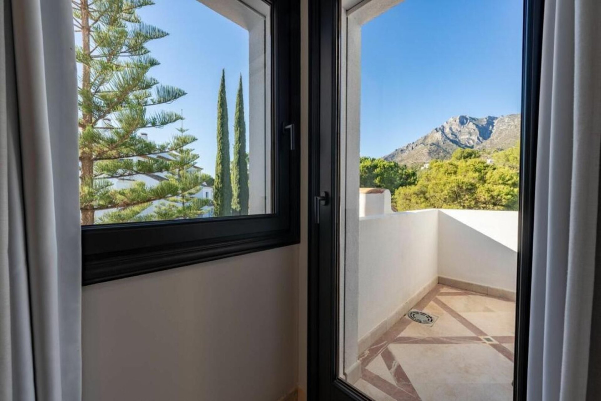 Resale - Apartment - Penthouse - Marbella - Sierra Blanca