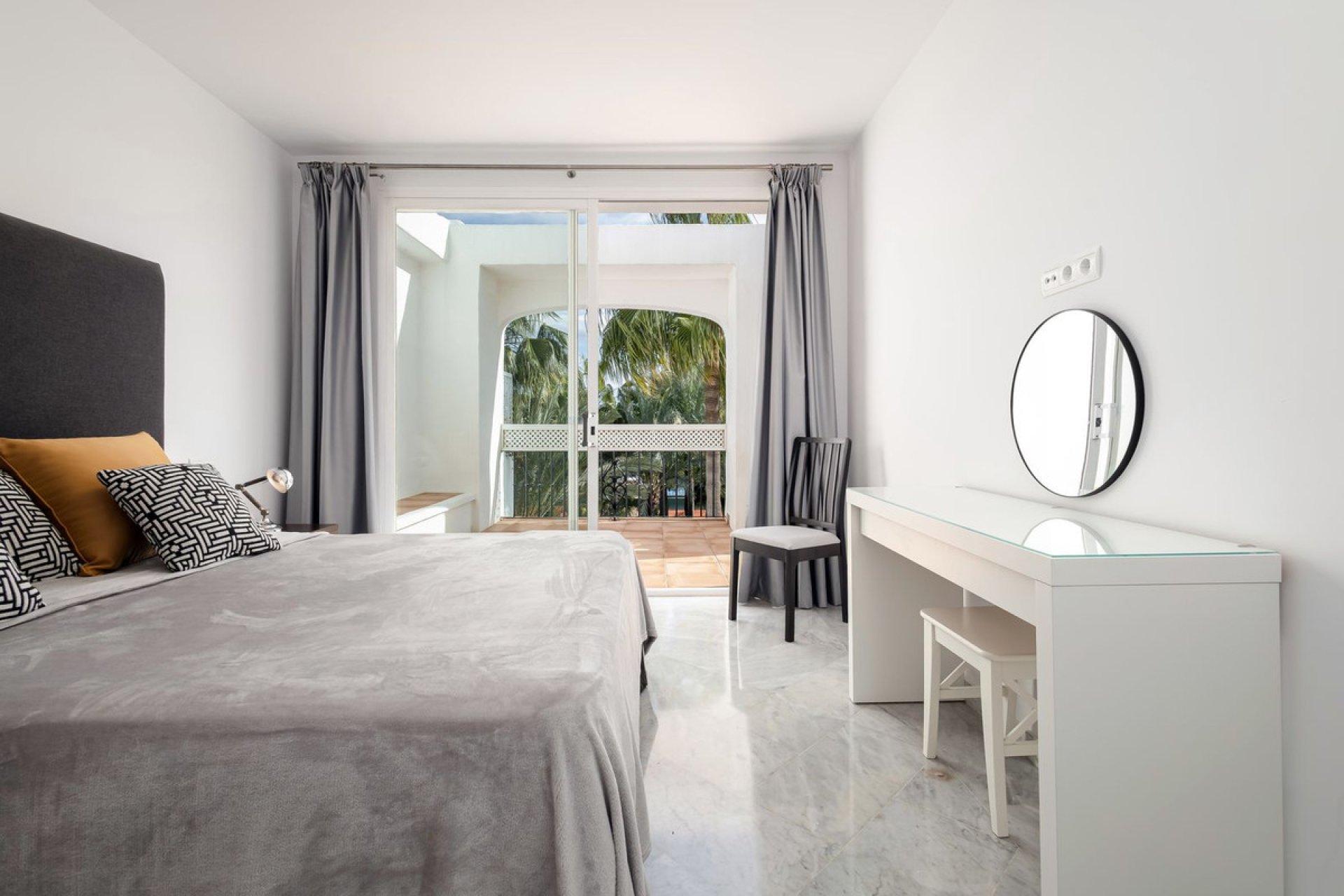 Resale - Apartment - Penthouse - Marbella - The Golden Mile