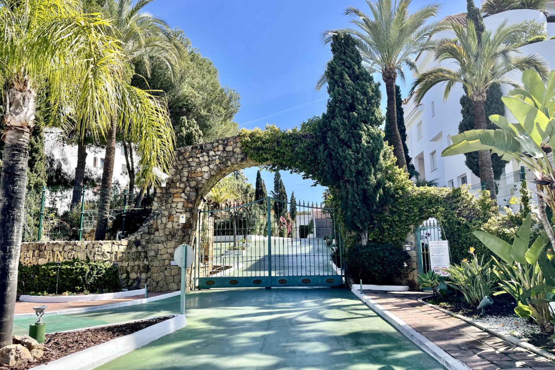 Resale - Apartment - Penthouse - Marbella - The Golden Mile