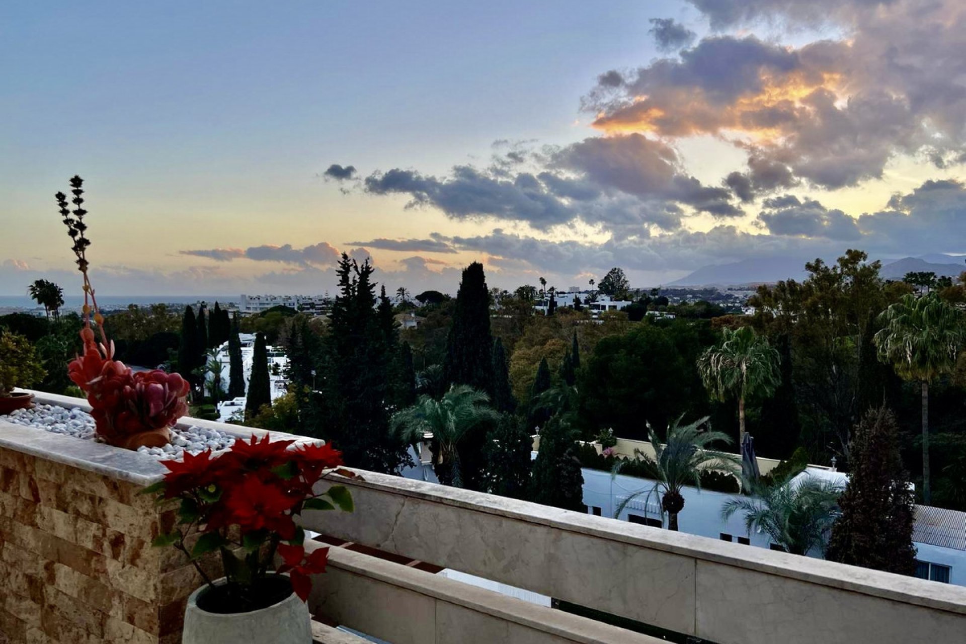 Resale - Apartment - Penthouse - Marbella - The Golden Mile