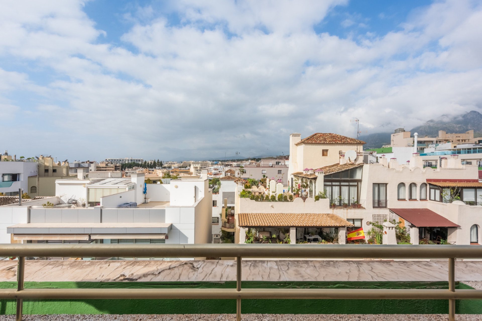 Resale - Apartment - Penthouse - Marbella