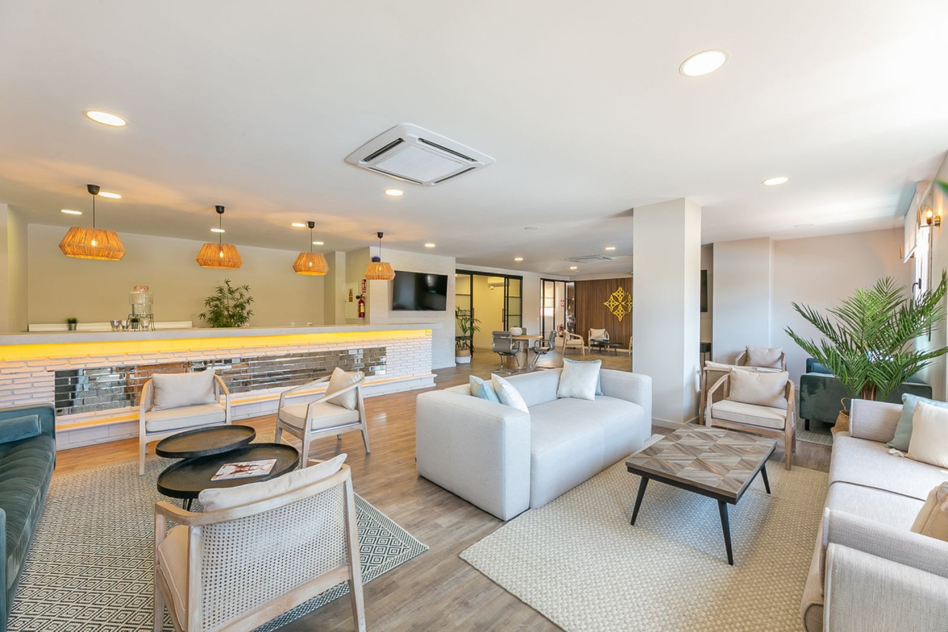 Resale - Apartment - Top Floor Apartment - Benahavís - Benahavís Centro