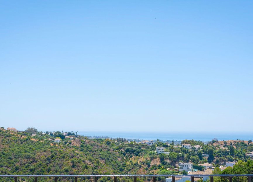 Resale - Apartment - Top Floor Apartment - Benahavís - La Quinta