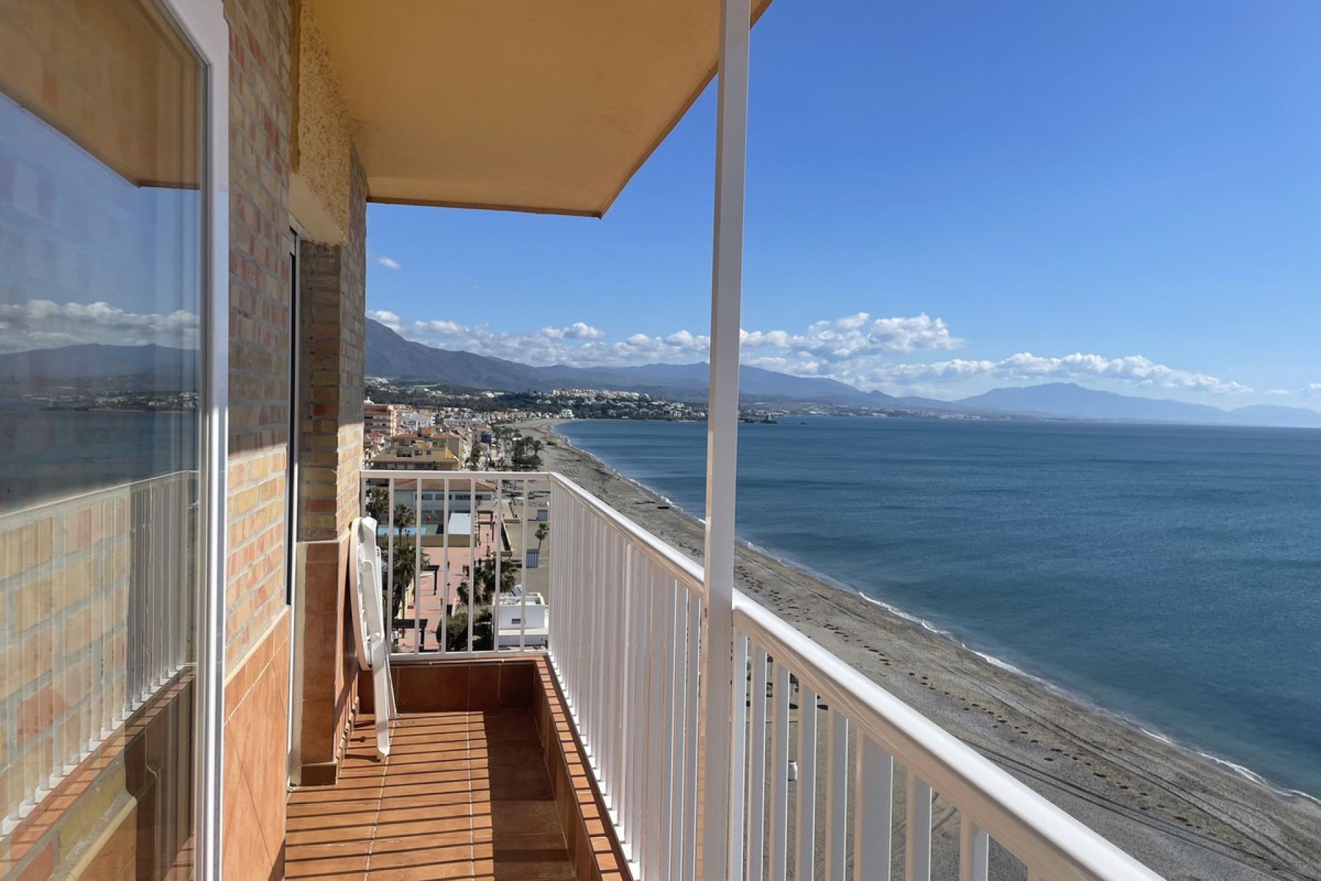 Resale - Apartment - Top Floor Apartment - Casares - Casares Playa