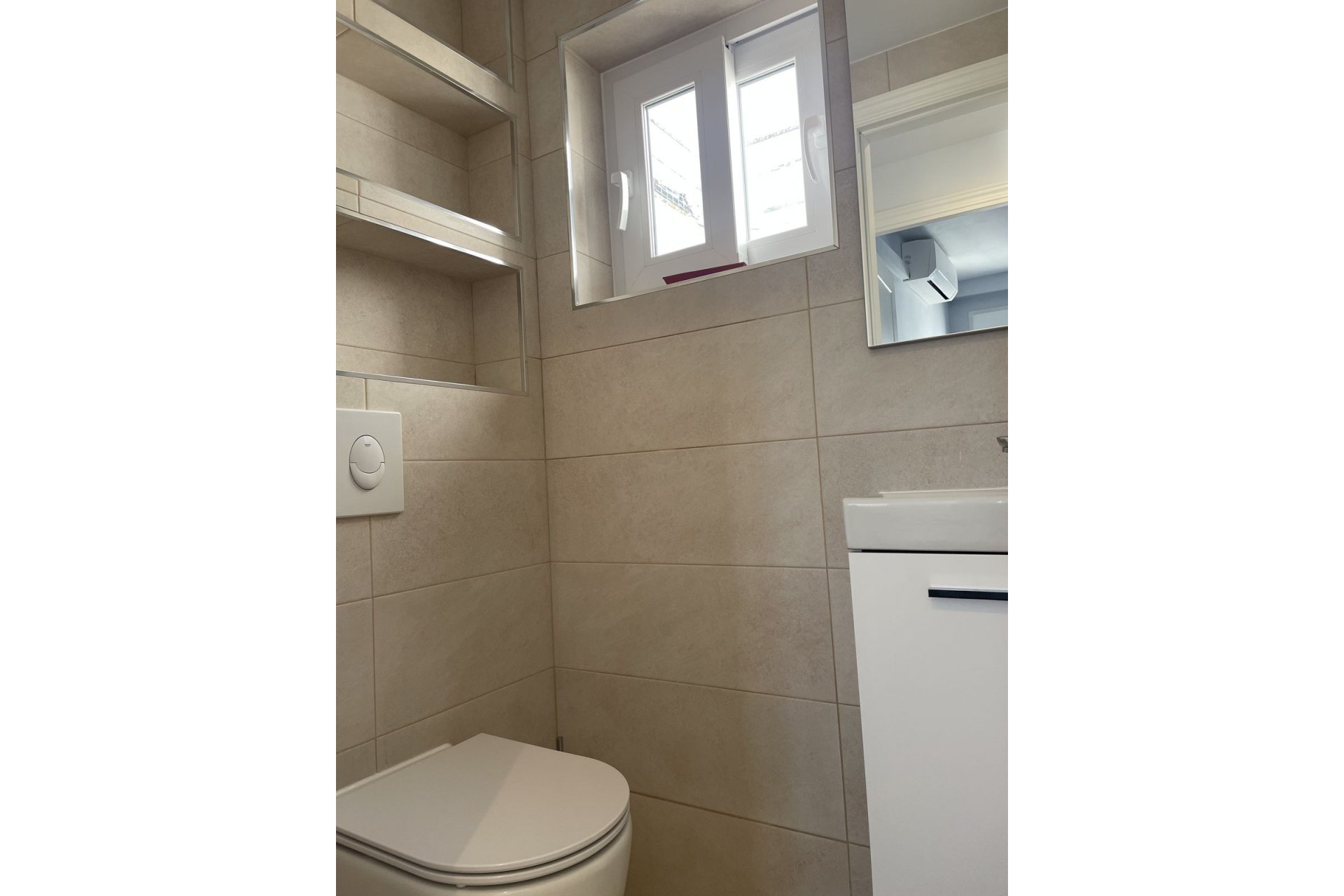 Resale - Apartment - Top Floor Apartment - Casares - Casares Playa