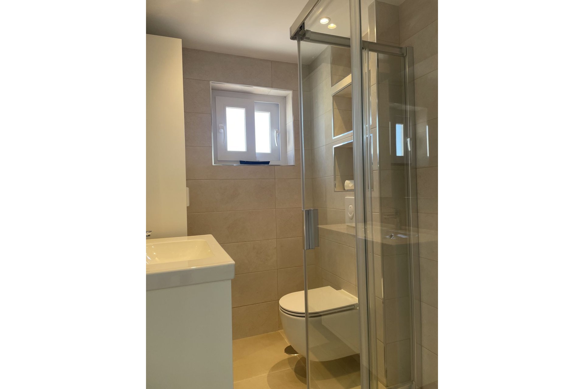 Resale - Apartment - Top Floor Apartment - Casares - Casares Playa