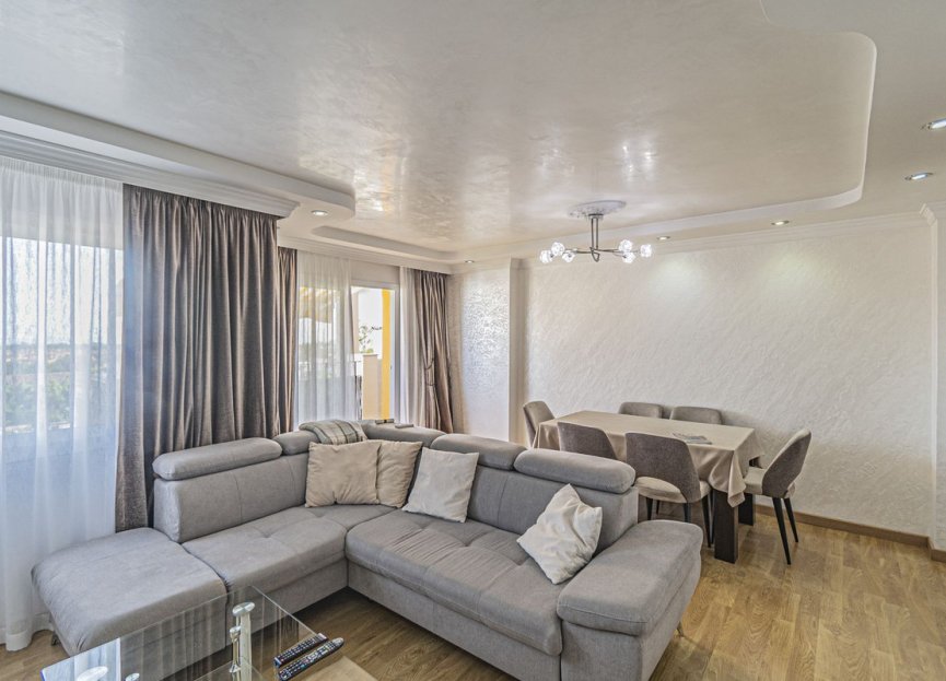 Resale - Apartment - Top Floor Apartment - Estepona - Diana Park