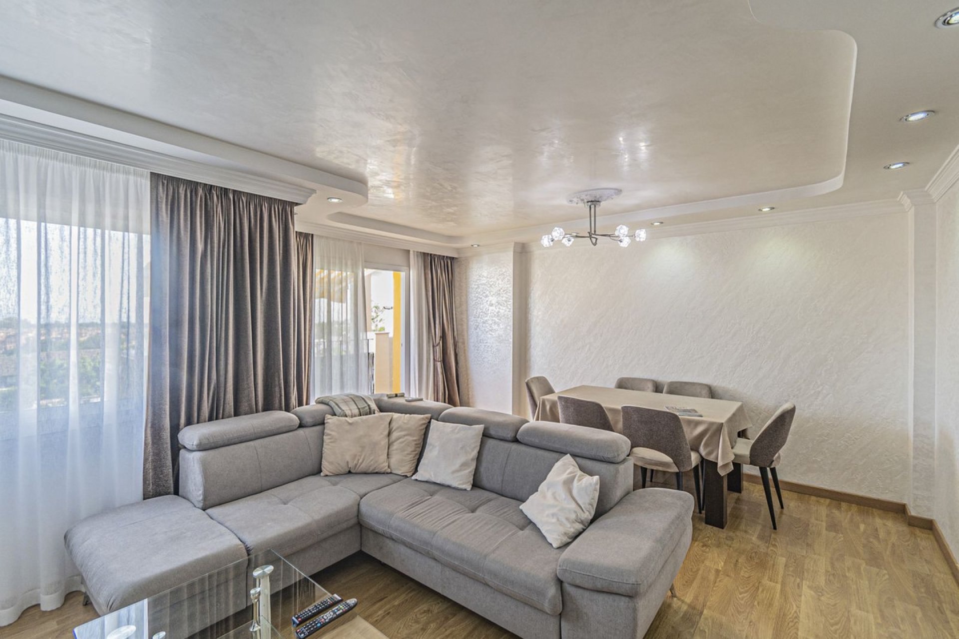 Resale - Apartment - Top Floor Apartment - Estepona - Diana Park