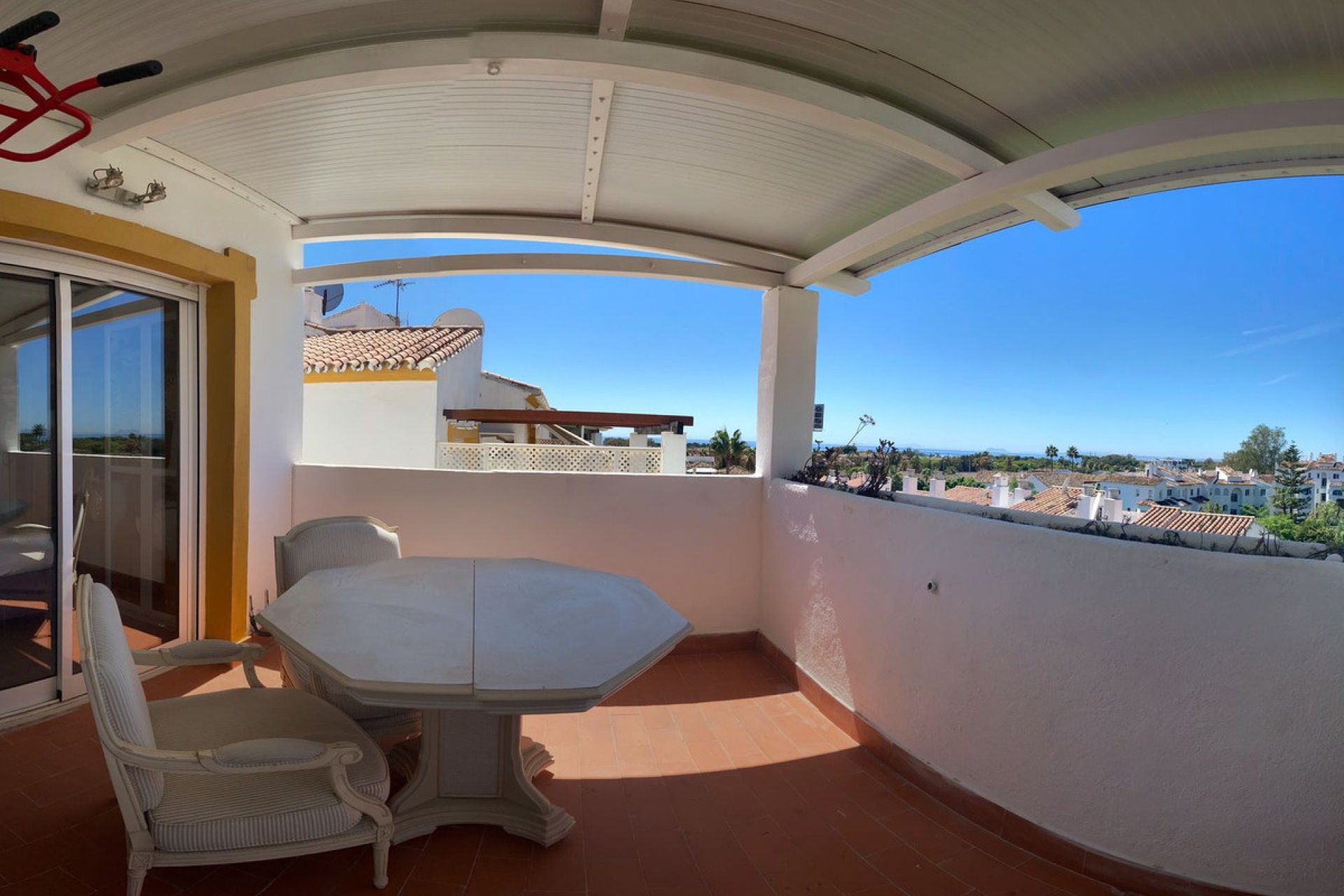 Resale - Apartment - Top Floor Apartment - Estepona - Diana Park
