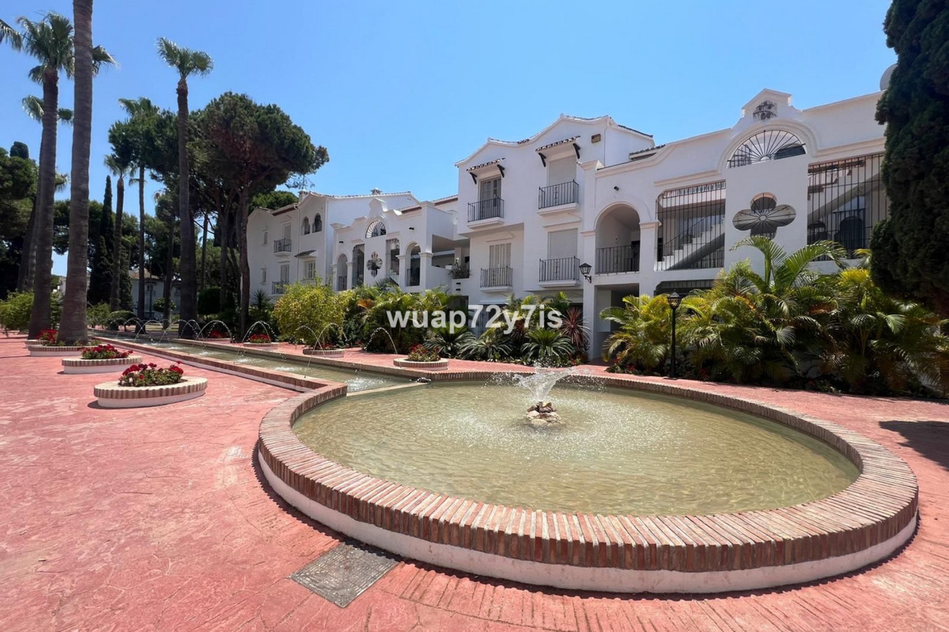 Resale - Apartment - Top Floor Apartment - Estepona - El Presidente