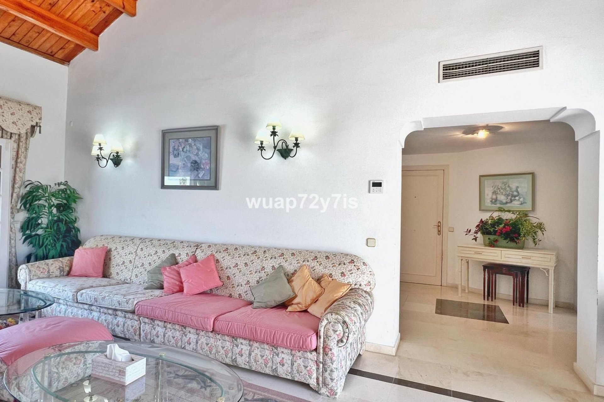 Resale - Apartment - Top Floor Apartment - Estepona - El Presidente