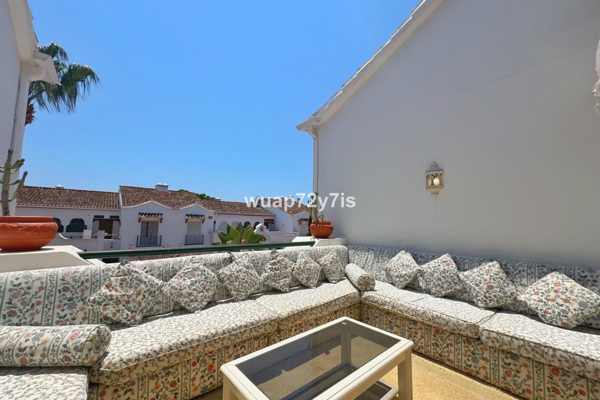 Resale - Apartment - Top Floor Apartment - Estepona - El Presidente