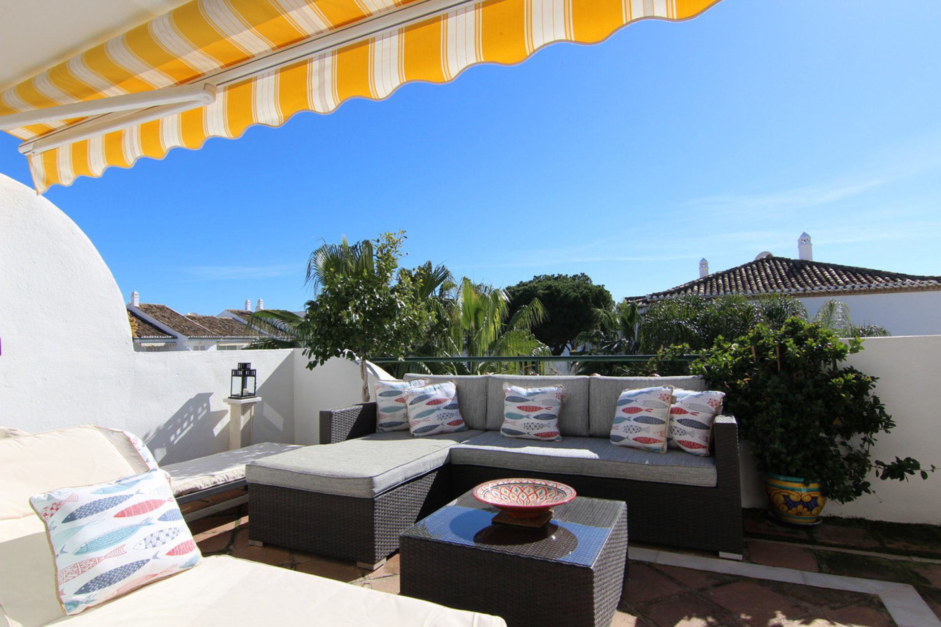 Resale - Apartment - Top Floor Apartment - Estepona - El Presidente