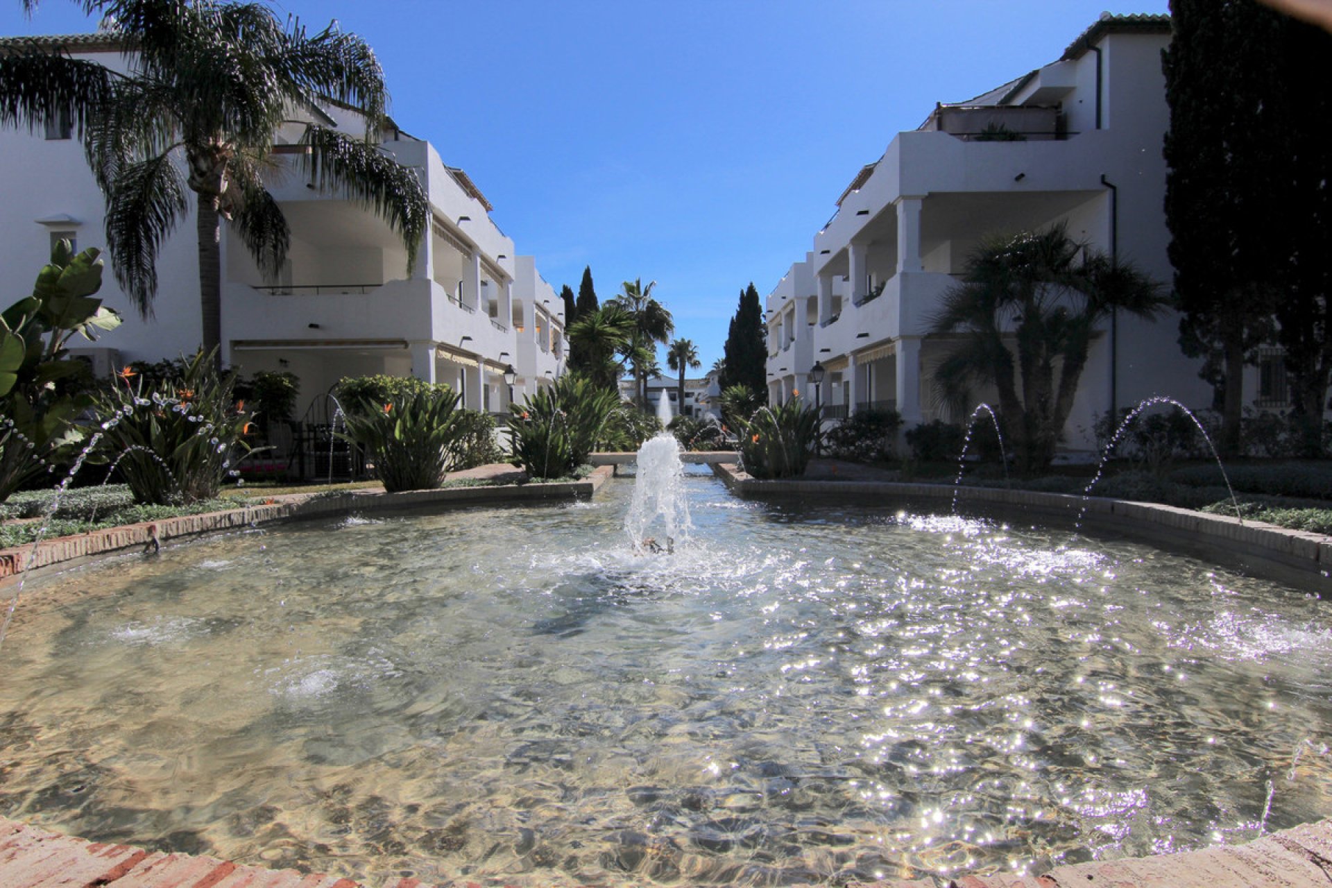 Resale - Apartment - Top Floor Apartment - Estepona - El Presidente