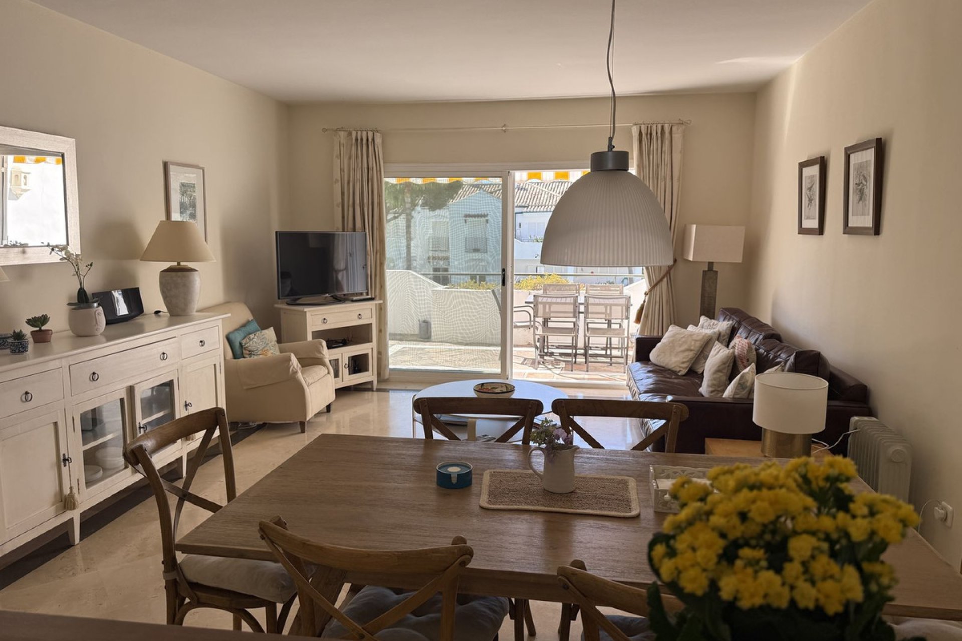 Resale - Apartment - Top Floor Apartment - Estepona - El Presidente