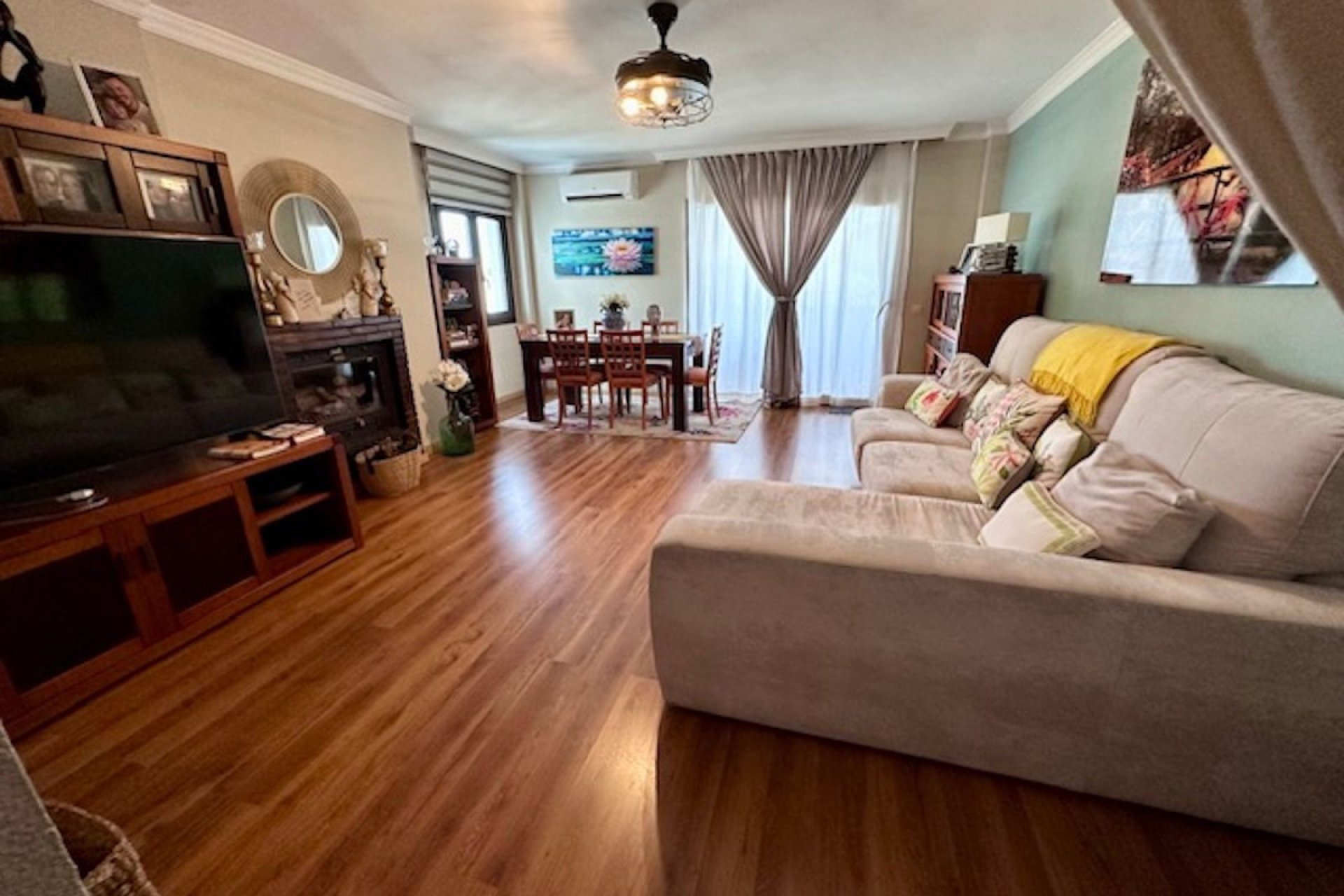 Resale - Apartment - Top Floor Apartment - Estepona - Estepona Centro