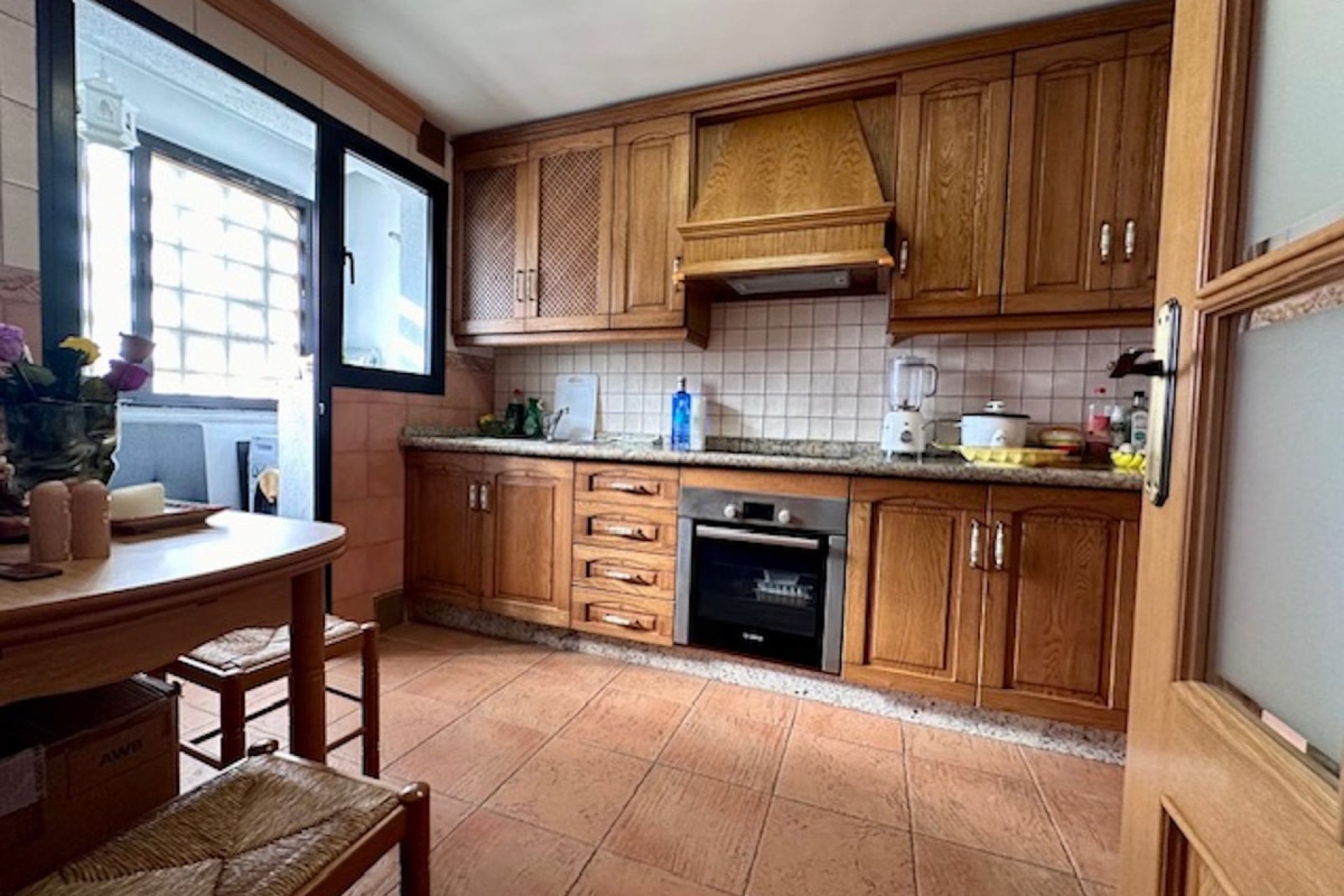 Resale - Apartment - Top Floor Apartment - Estepona - Estepona Centro