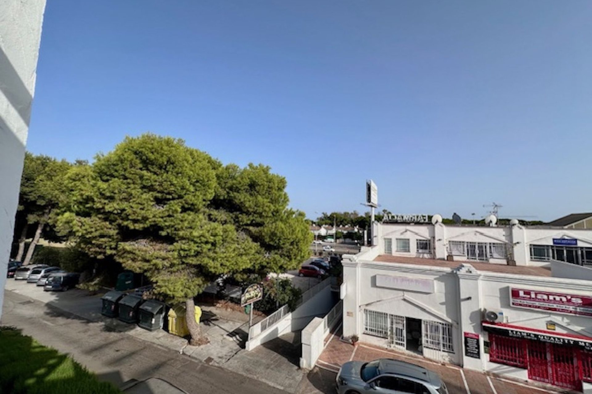 Resale - Apartment - Top Floor Apartment - Estepona - Estepona Centro