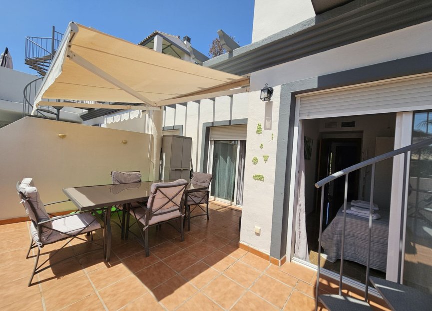 Resale - Apartment - Top Floor Apartment - Estepona - Estepona Centro