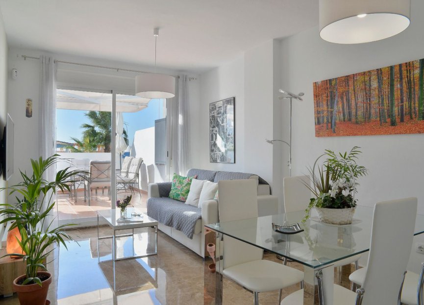 Resale - Apartment - Top Floor Apartment - Estepona - Estepona Centro