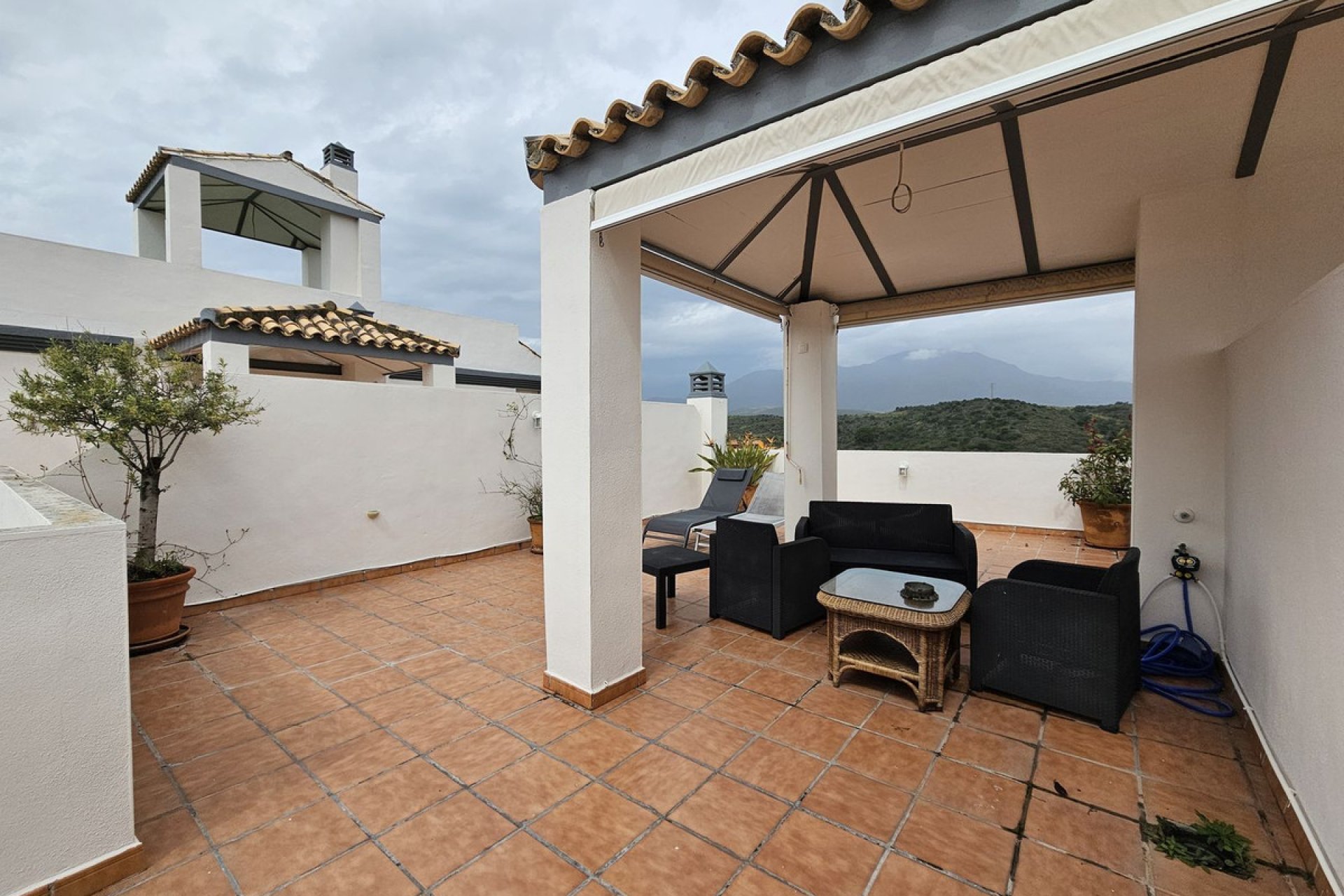 Resale - Apartment - Top Floor Apartment - Estepona - Estepona Centro