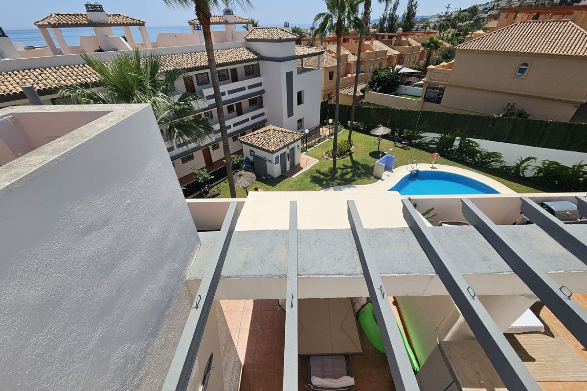 Resale - Apartment - Top Floor Apartment - Estepona - Estepona Centro