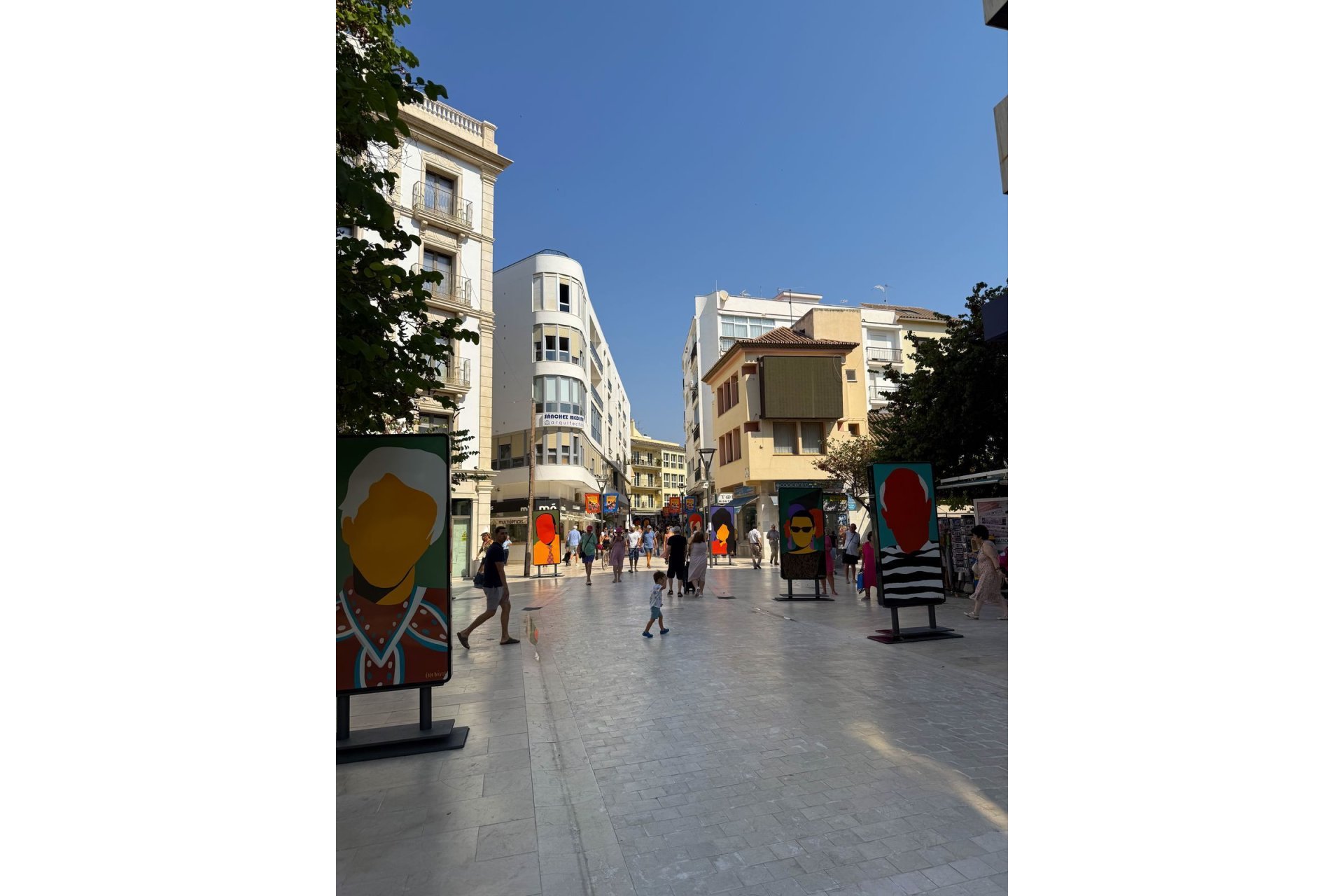 Resale - Apartment - Top Floor Apartment - Estepona - Estepona Centro