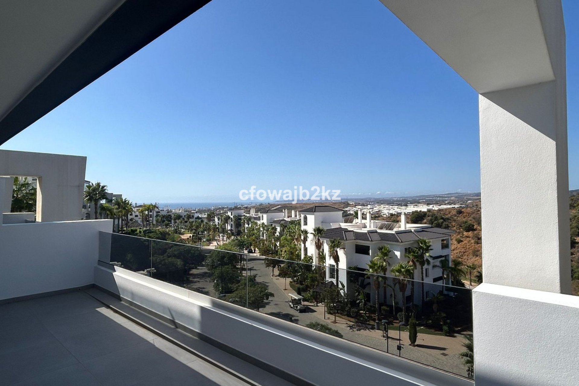 Resale - Apartment - Top Floor Apartment - Estepona - Estepona Centro