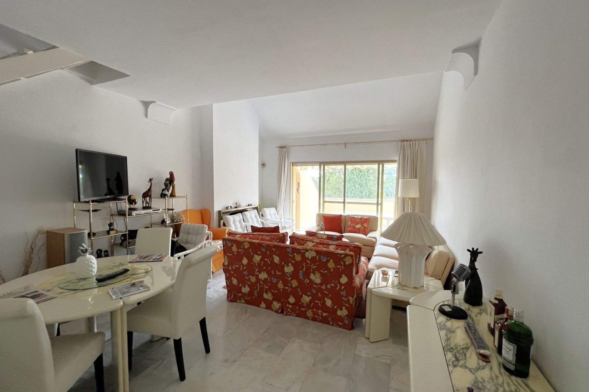 Resale - Apartment - Top Floor Apartment - Estepona - Estepona Centro