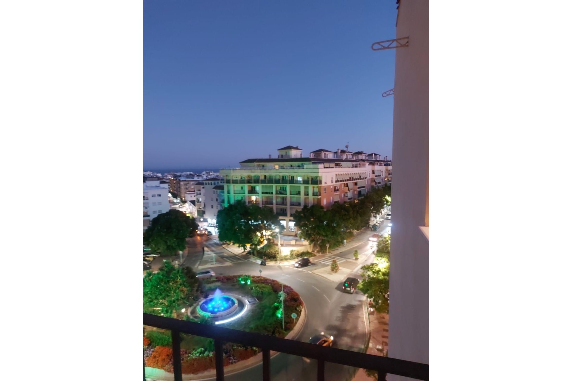 Resale - Apartment - Top Floor Apartment - Estepona - Estepona Centro