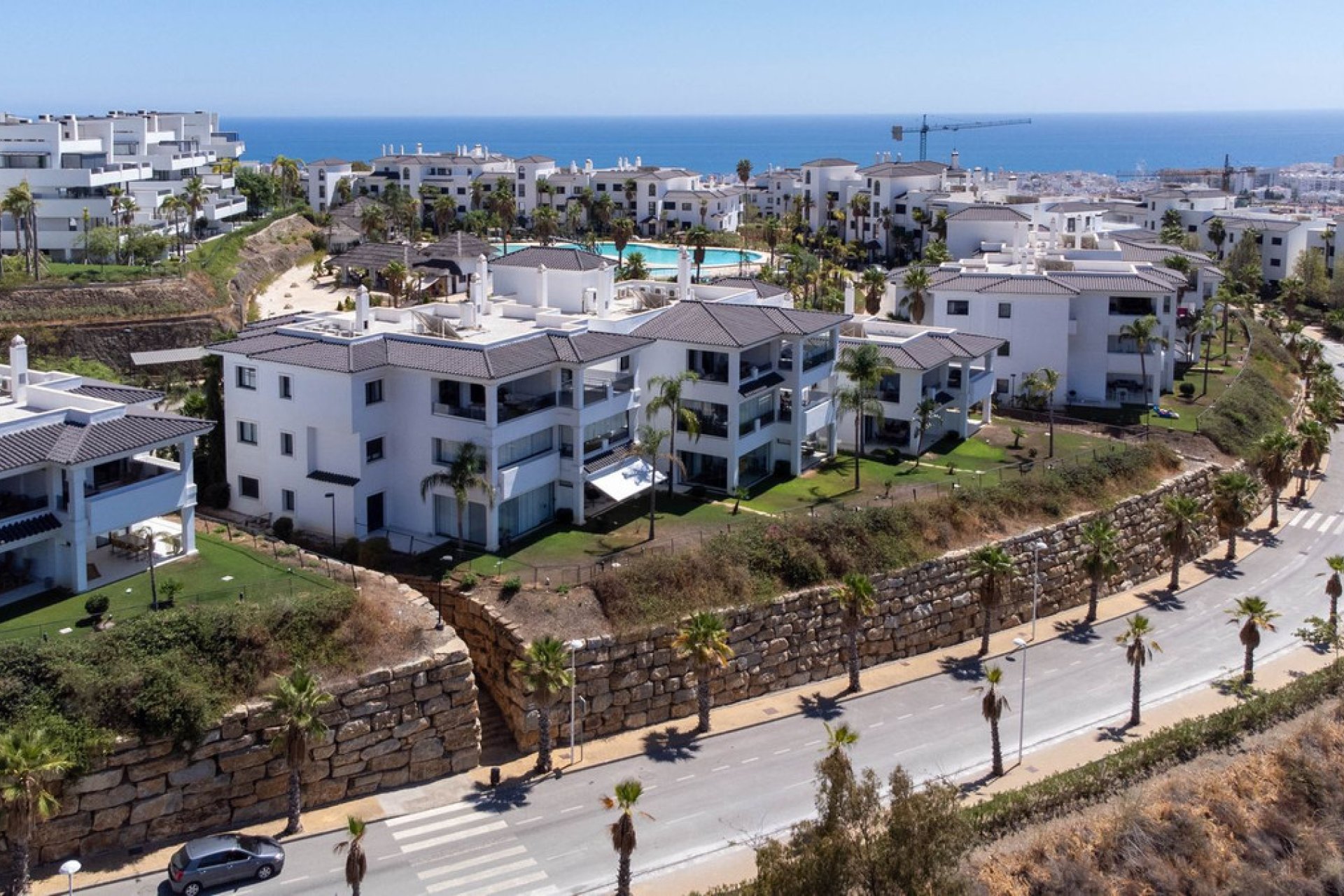 Resale - Apartment - Top Floor Apartment - Estepona - Estepona Centro