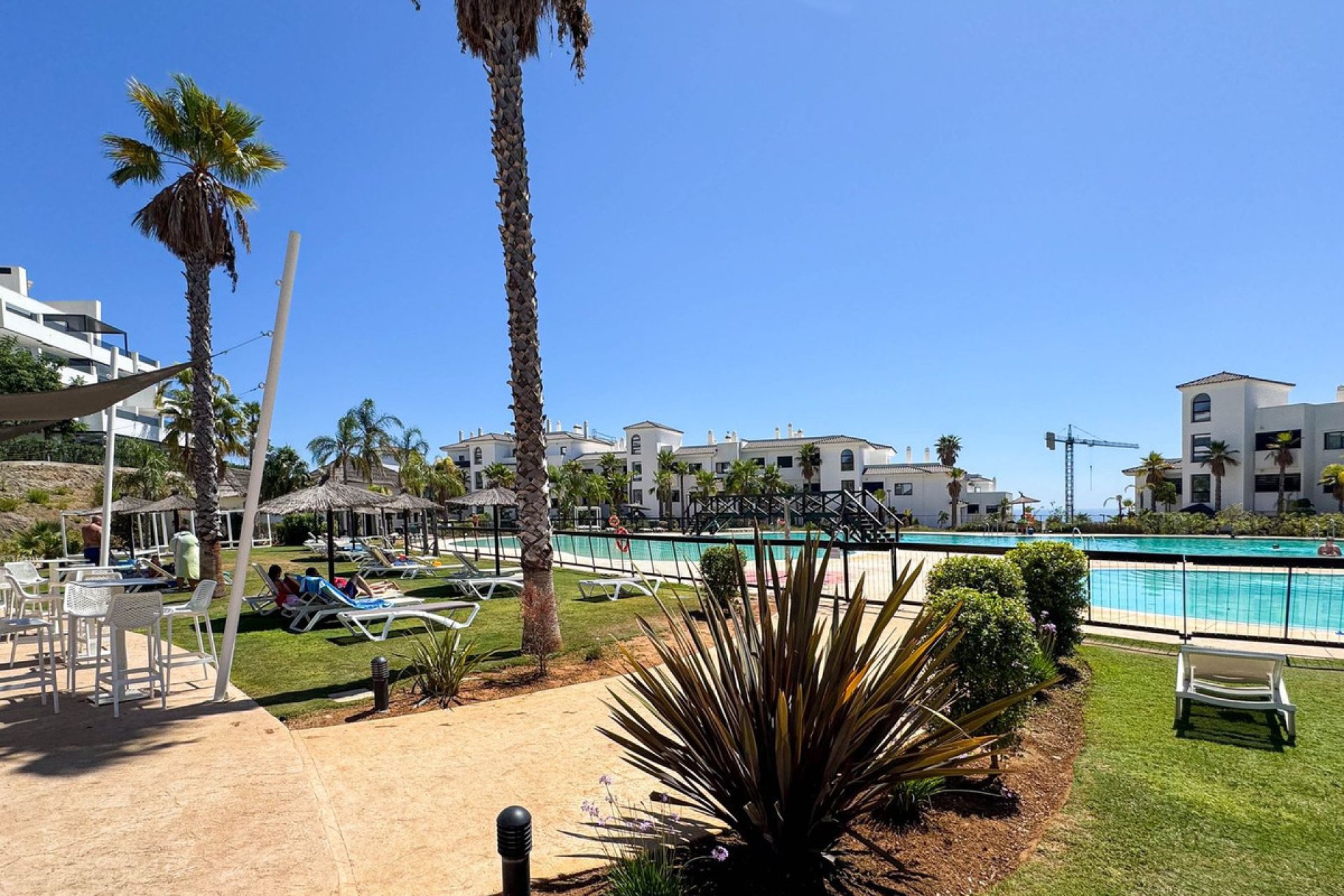 Resale - Apartment - Top Floor Apartment - Estepona - Estepona Centro