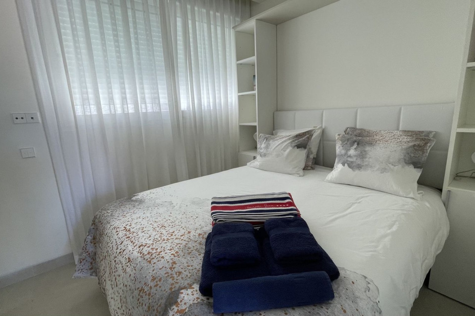 Resale - Apartment - Top Floor Apartment - Estepona - Estepona Centro